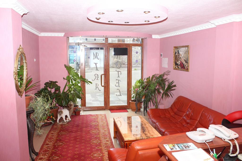 Hotel Mira Goris Exterior photo